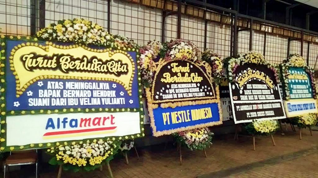 desain-papan-bunga-terbaru